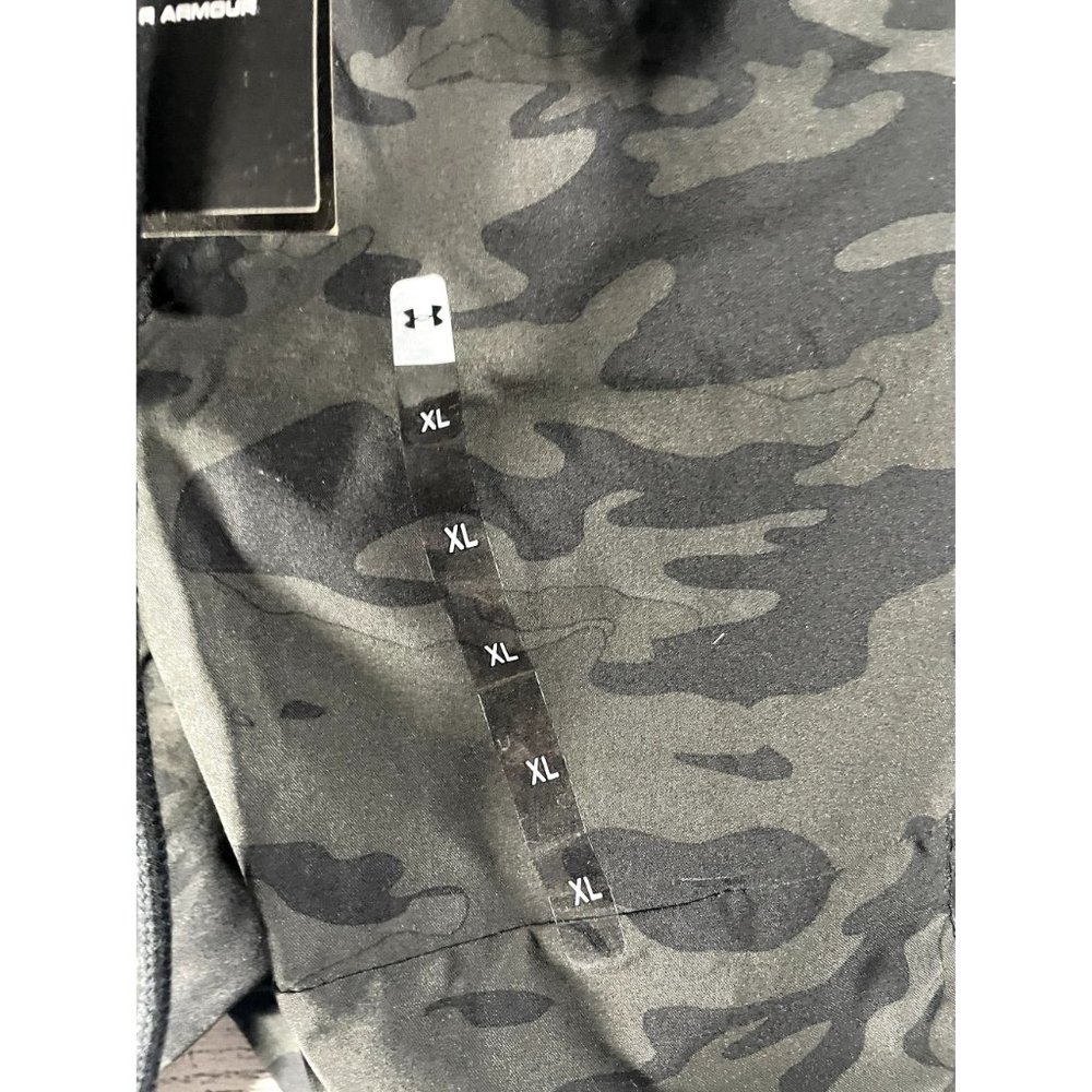 Under Armour Men's Camo 2 Pocket Shorts Black Size XL *New with Tags* - Picture 2 of 10